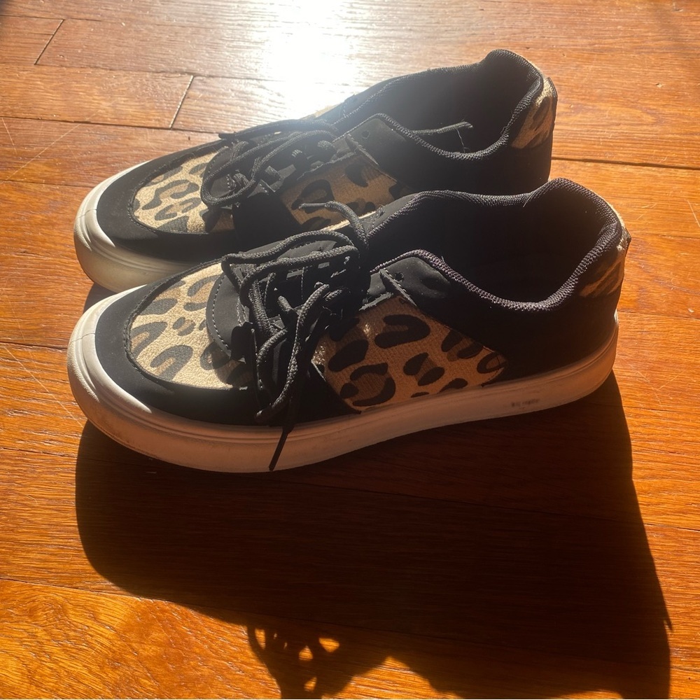 SHEIN Leopard Print Women's Sneakers - Picture 4 of 6